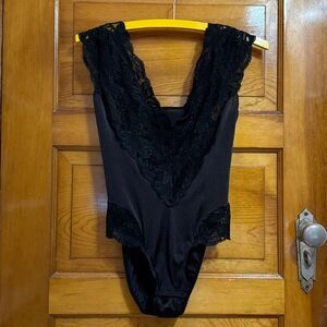 Vintage Henson Black Nylon Spandex Teddy Lace Women’s US Medium